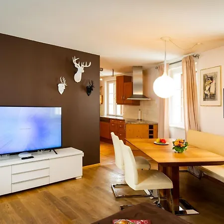 Am Glockenspielplatz Apartment *